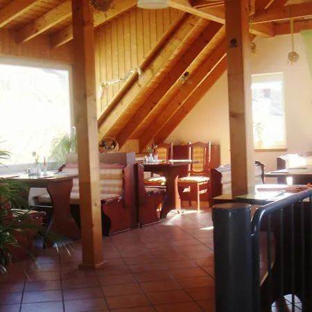 فندق Weingut Schulze *