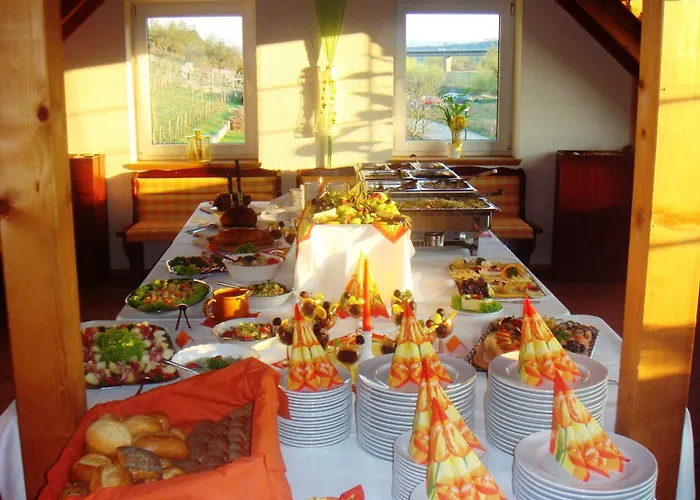 Отель Weingut Schulze *